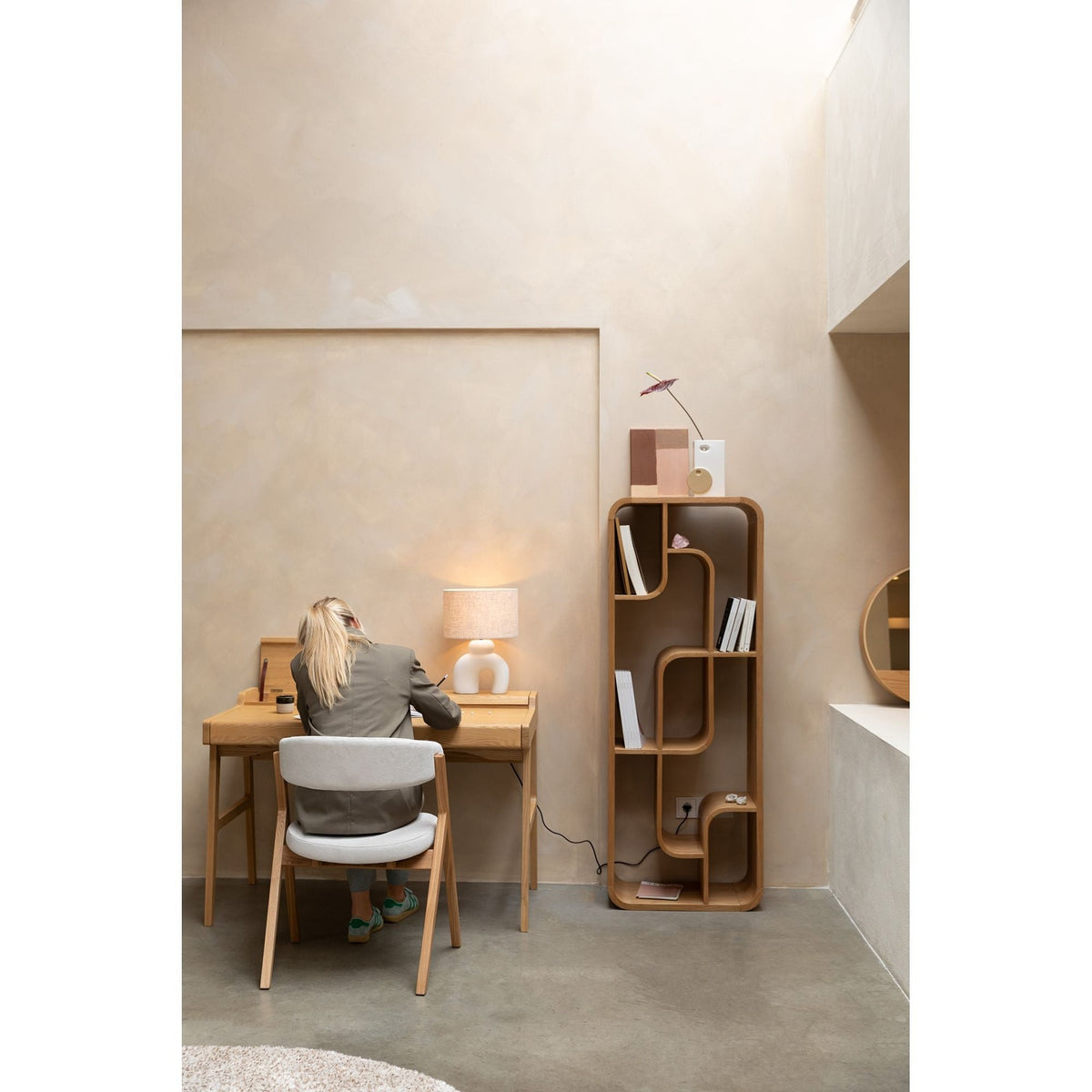 Table Lamp Bibi White Domestica – Lifestyle – Room with Wooden Shelving and Chair