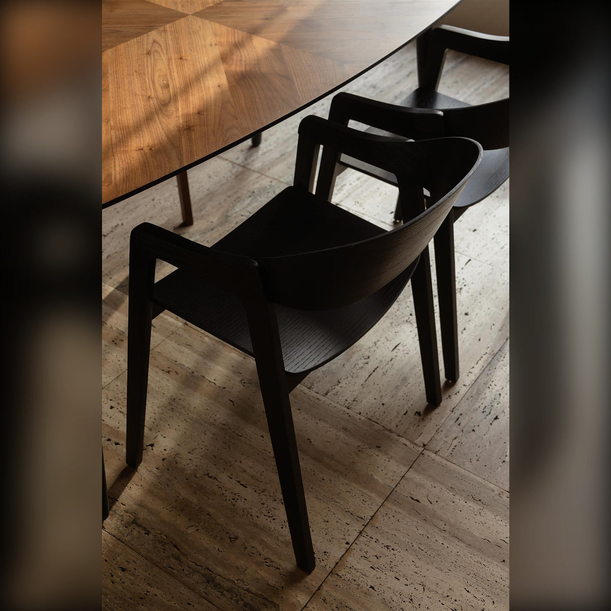 Dining Chair Westlake Black Domestica – Lifestyle – At a Wooden Dining Table