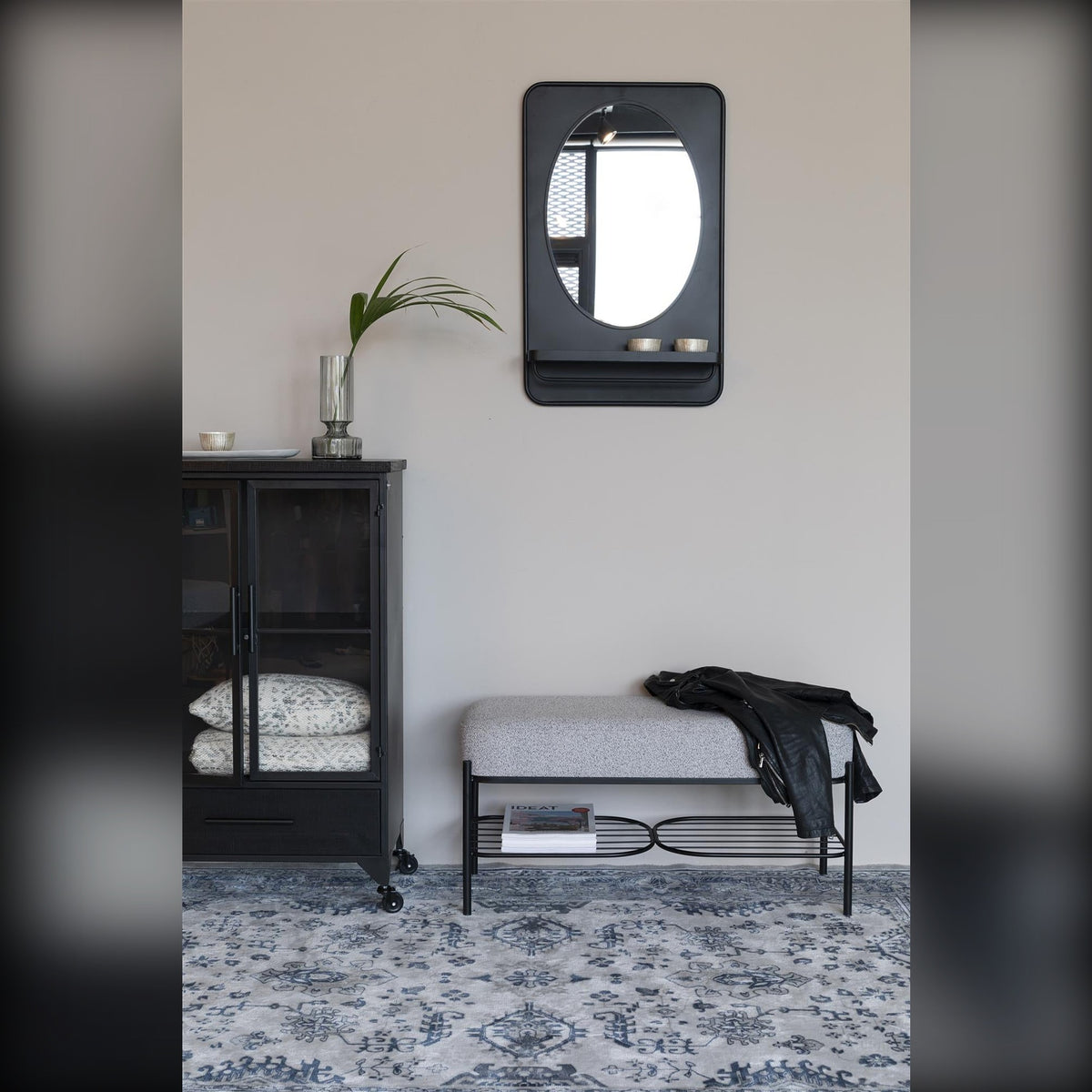 Bench Milou Grey Domestica – Lifestyle – Hallway with Mirror