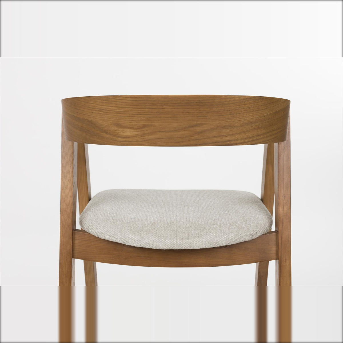 Dining Chair Mads Walnut Domestica – Seat and Backrest Close-up, Front