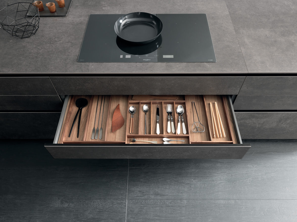 Pedini Moka drawer with internal dividers