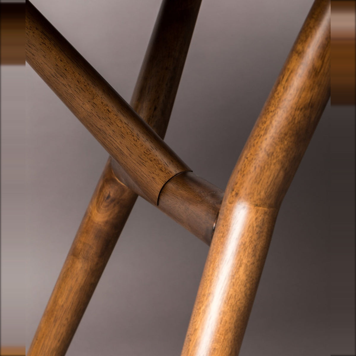 Dining Table Malaya Walnut Domestica – Leg Joint Detail
