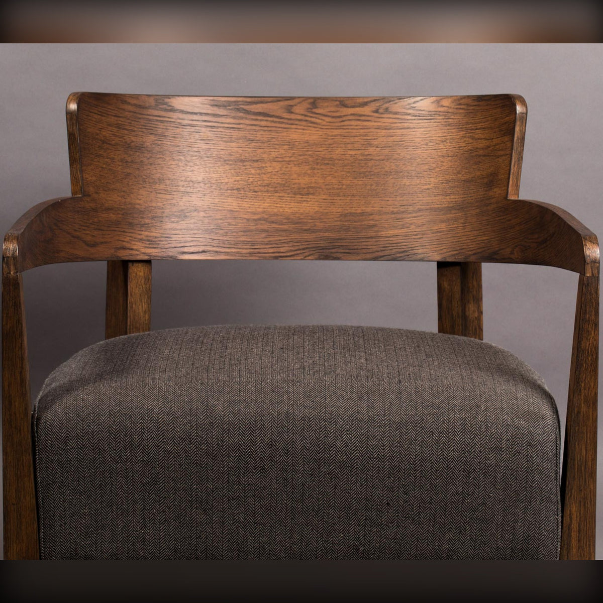 Lounge Chair Duran Grey Domestica – Backrest and Seat Close-up