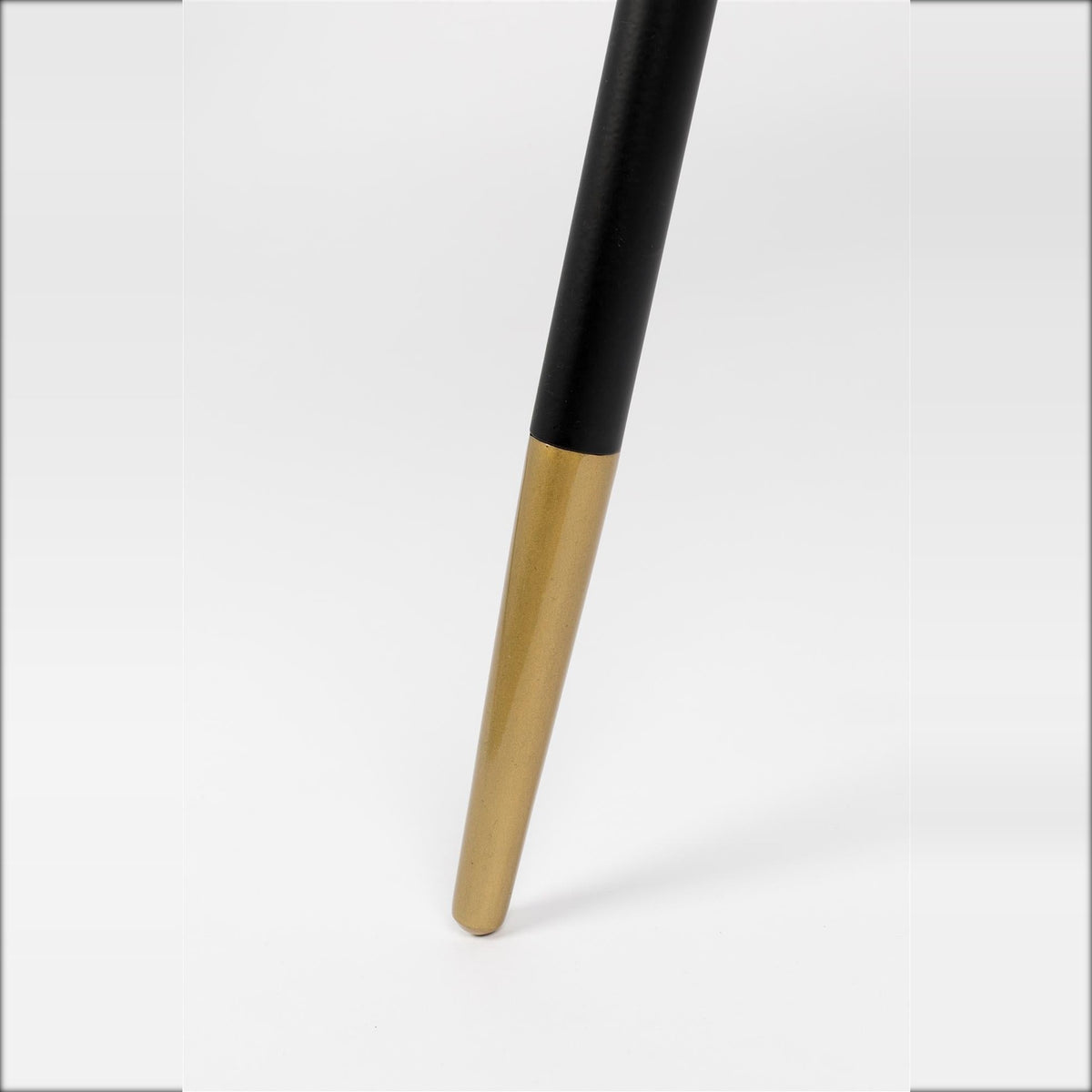 Coffee Table Denise Walnut Gold Domestica – Black and Gold Leg Detail
