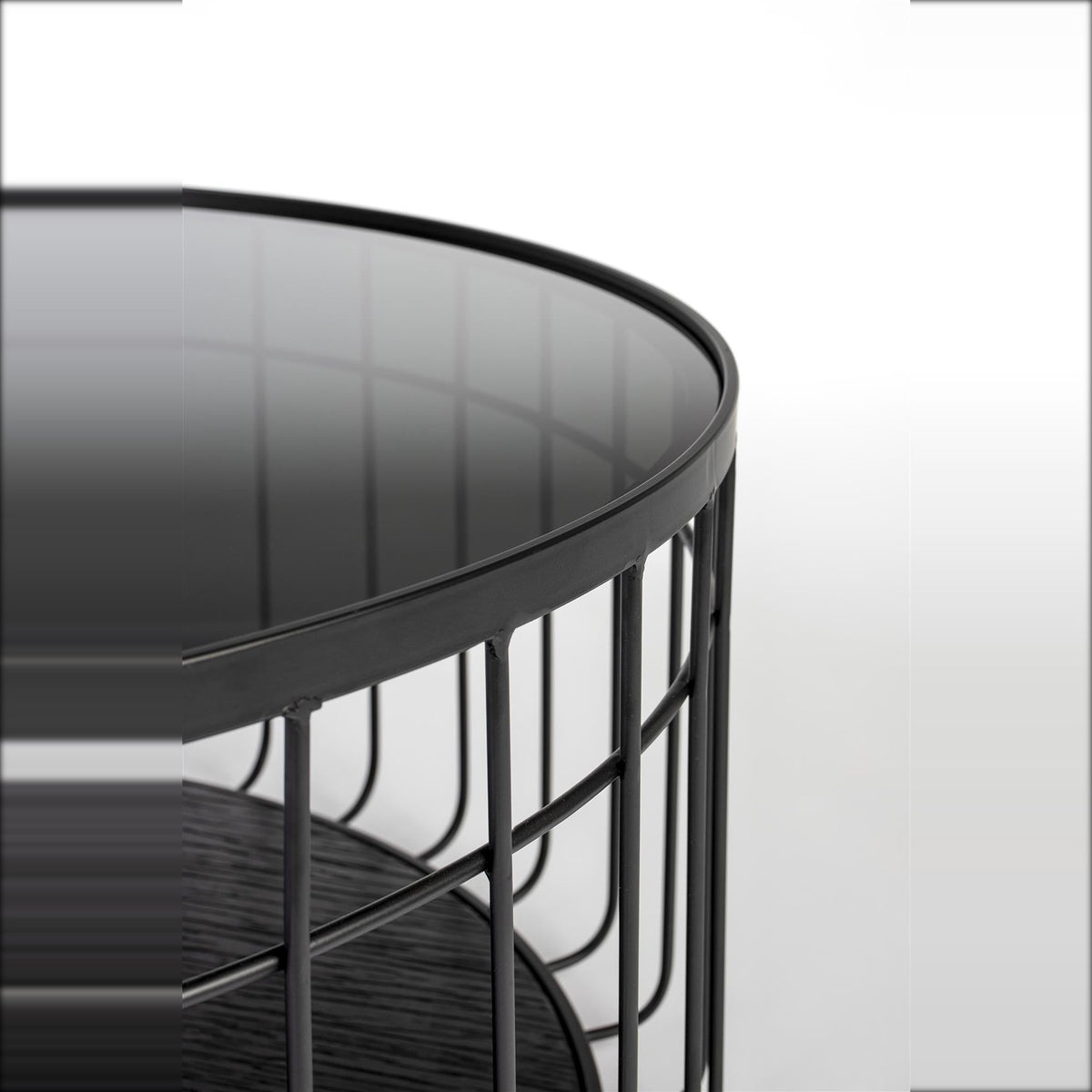 Coffee Table Lance M Black Domestica – Glass Tabletop Edge Close-up
