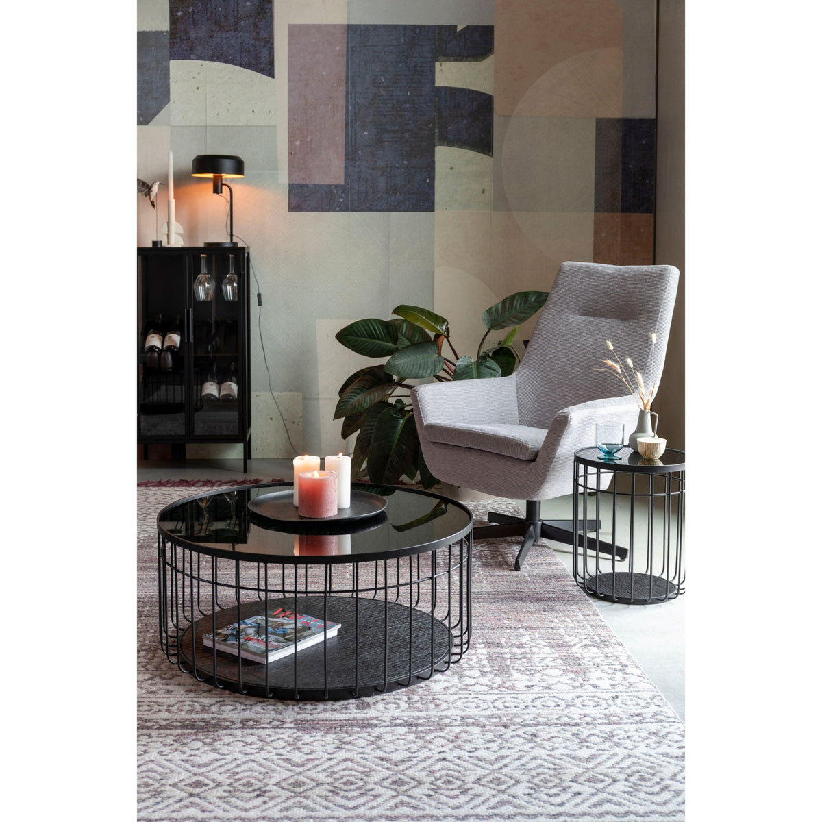 Wine Cabinet Rob Black Domestica – Lifestyle – Living Room with Round Coffee Table