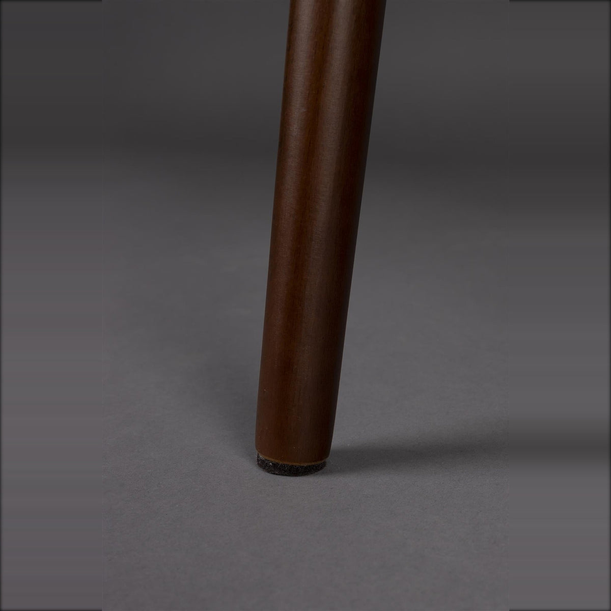 Dining Chair Barbara Boucle Beige Domestica – Walnut-Finish Beech Wood Leg Detail