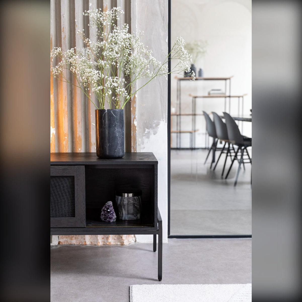 Sideboard Hardy Black Oak Domestica – Lifestyle – By a Glass Partition with Dried Flowers