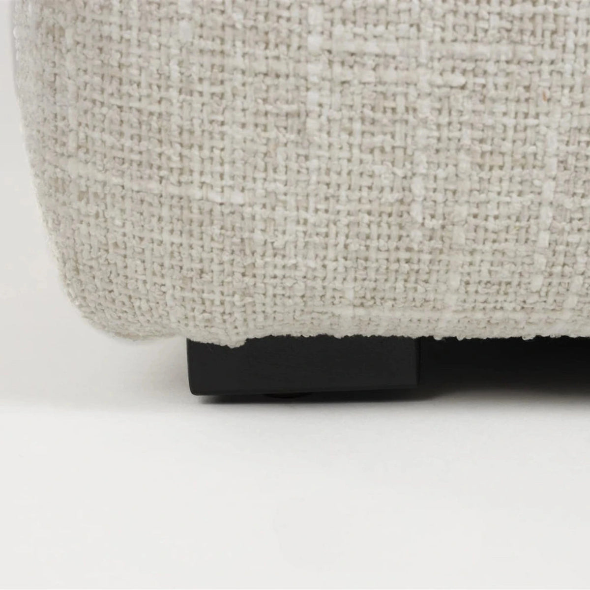 Sofa Trenta 3-Seater White Boucle Domestica – Corner and Black Foot Close-up