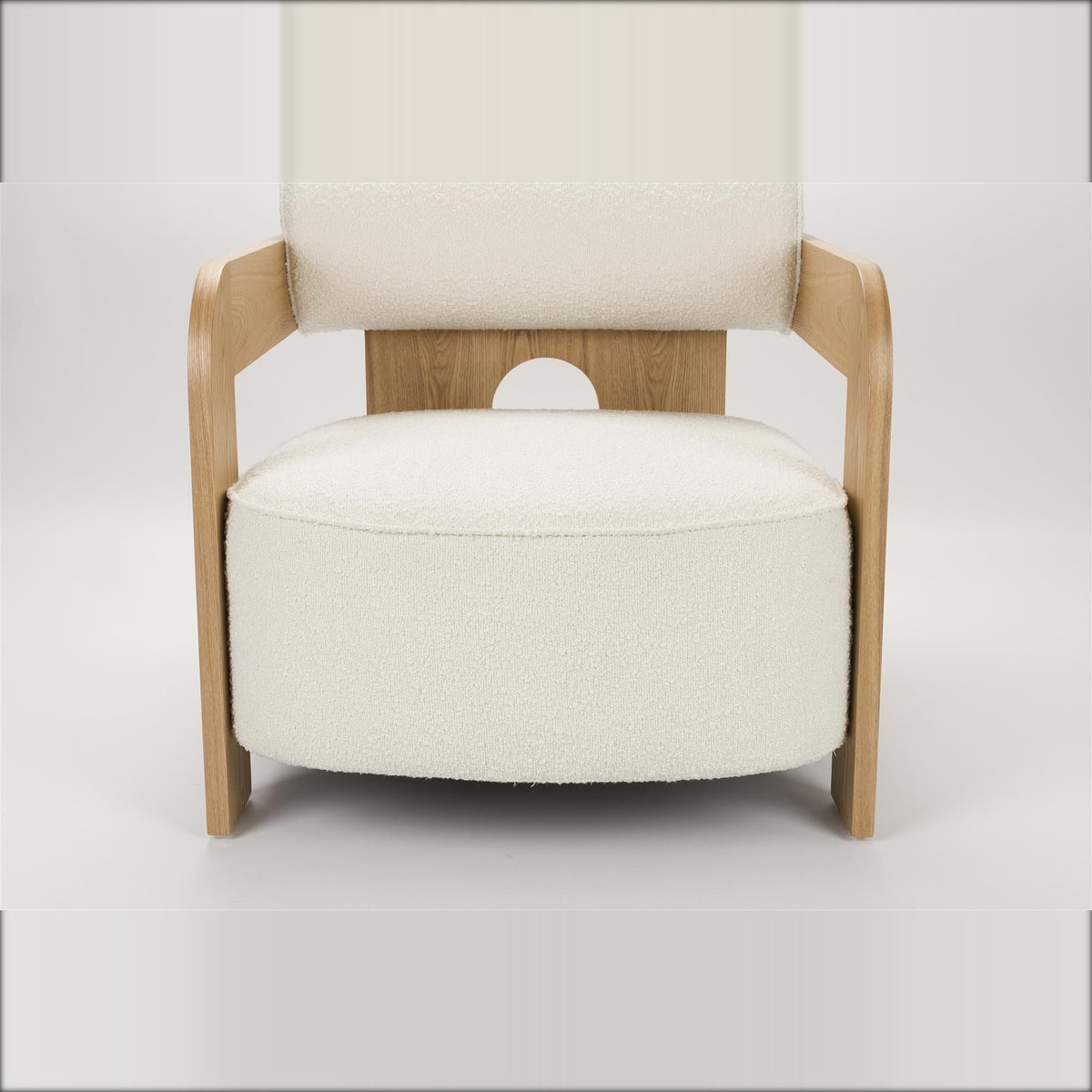 Lounge Chair Oolong Beige Domestica – Upholstered Seat Front Close-up