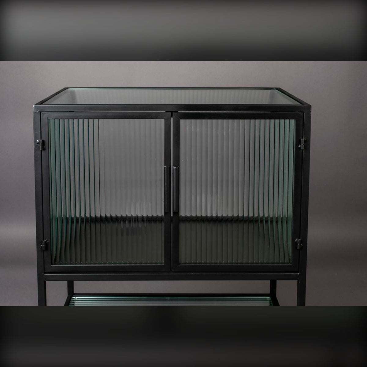 Cabinet Boli Small Black Domestica – Top and Ribbed Glass Doors Close-up