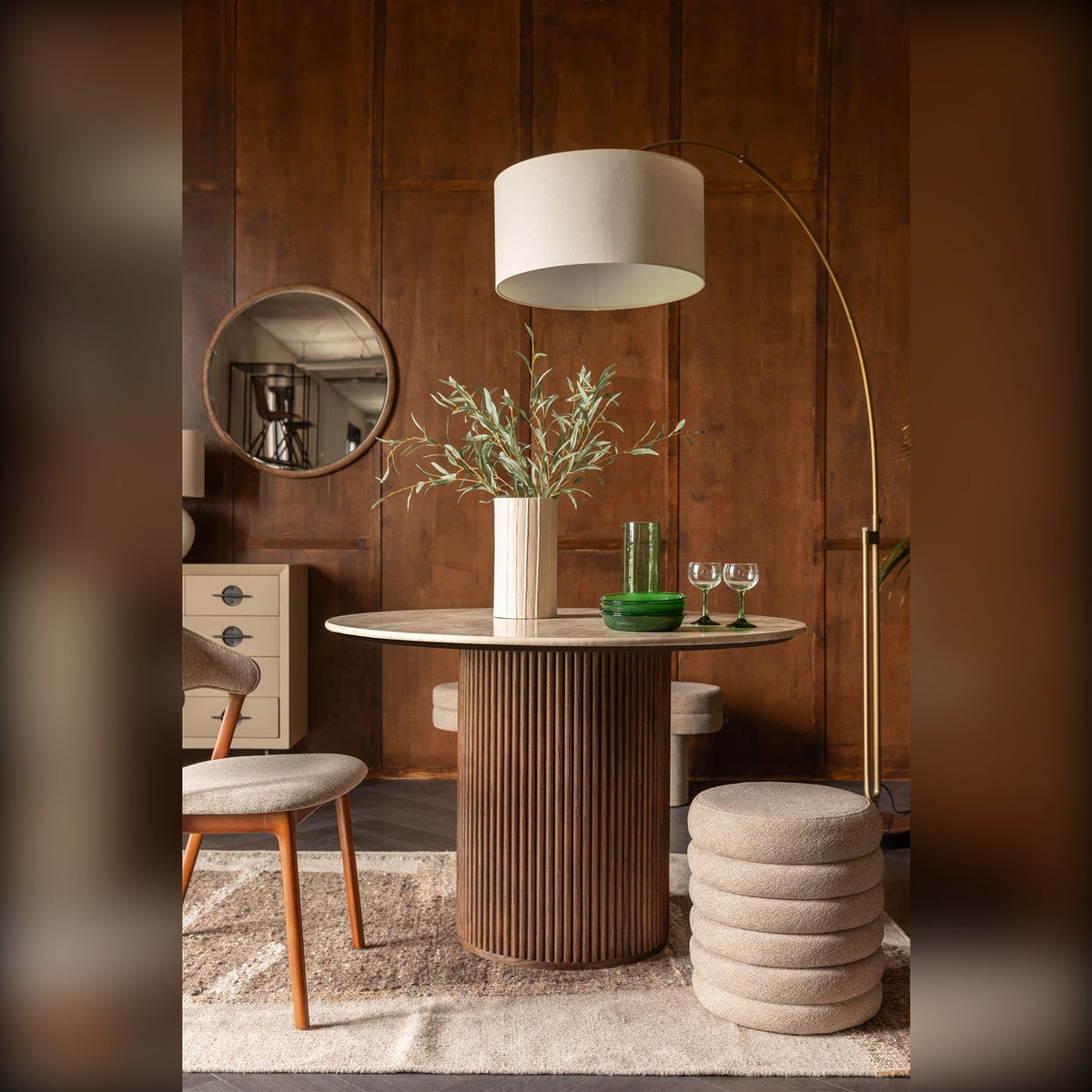Dining Table Arda Beige Brown Domestica – Lifestyle – Wood-Panelled Room with Pendant Lamp