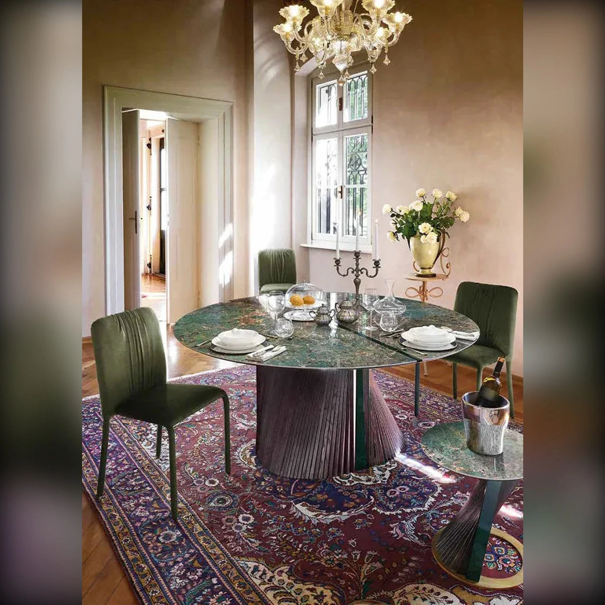Round Dining Table Clover Ø180 – alternative view 2
