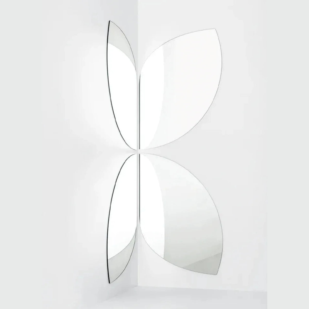 Wall Mirror Lotus – alternative view 3