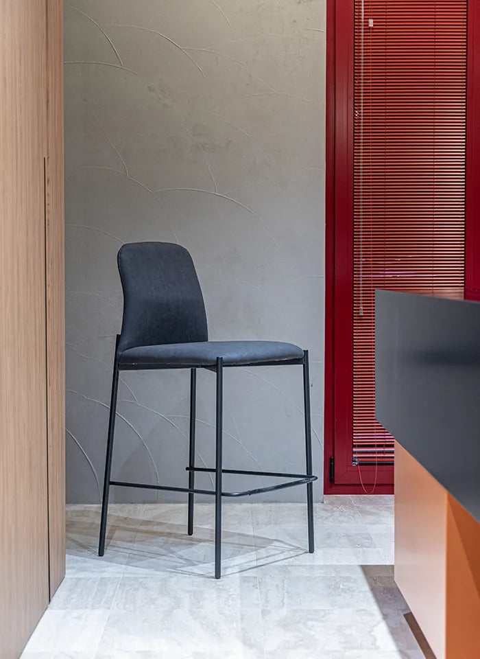 Counter Stool Coffee SG 65 – Coffee SG 65 detail view