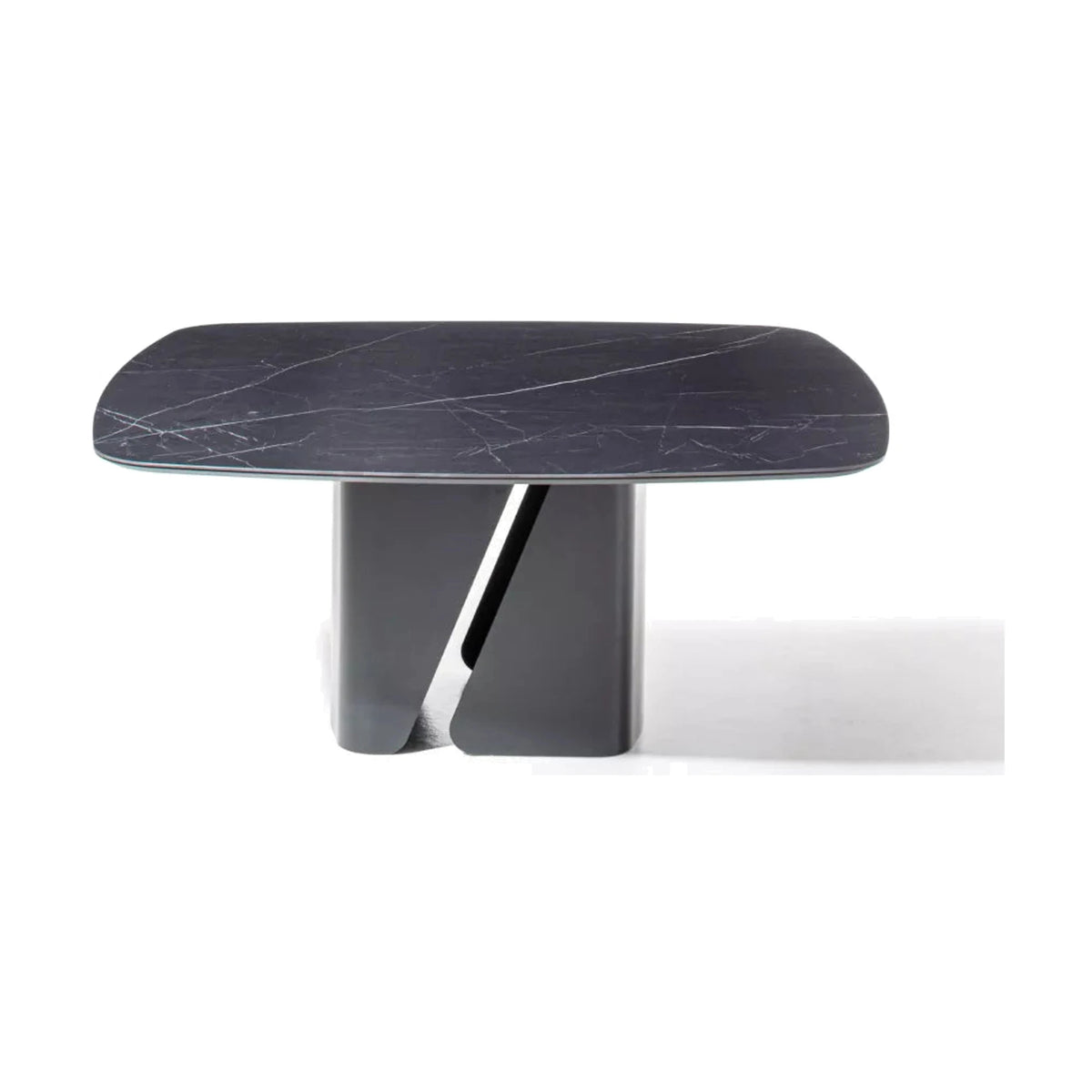 Dining Table Dino 147×147 square – main product view on white background