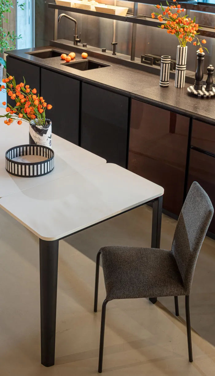Dining Chair Sara – Sara detail view