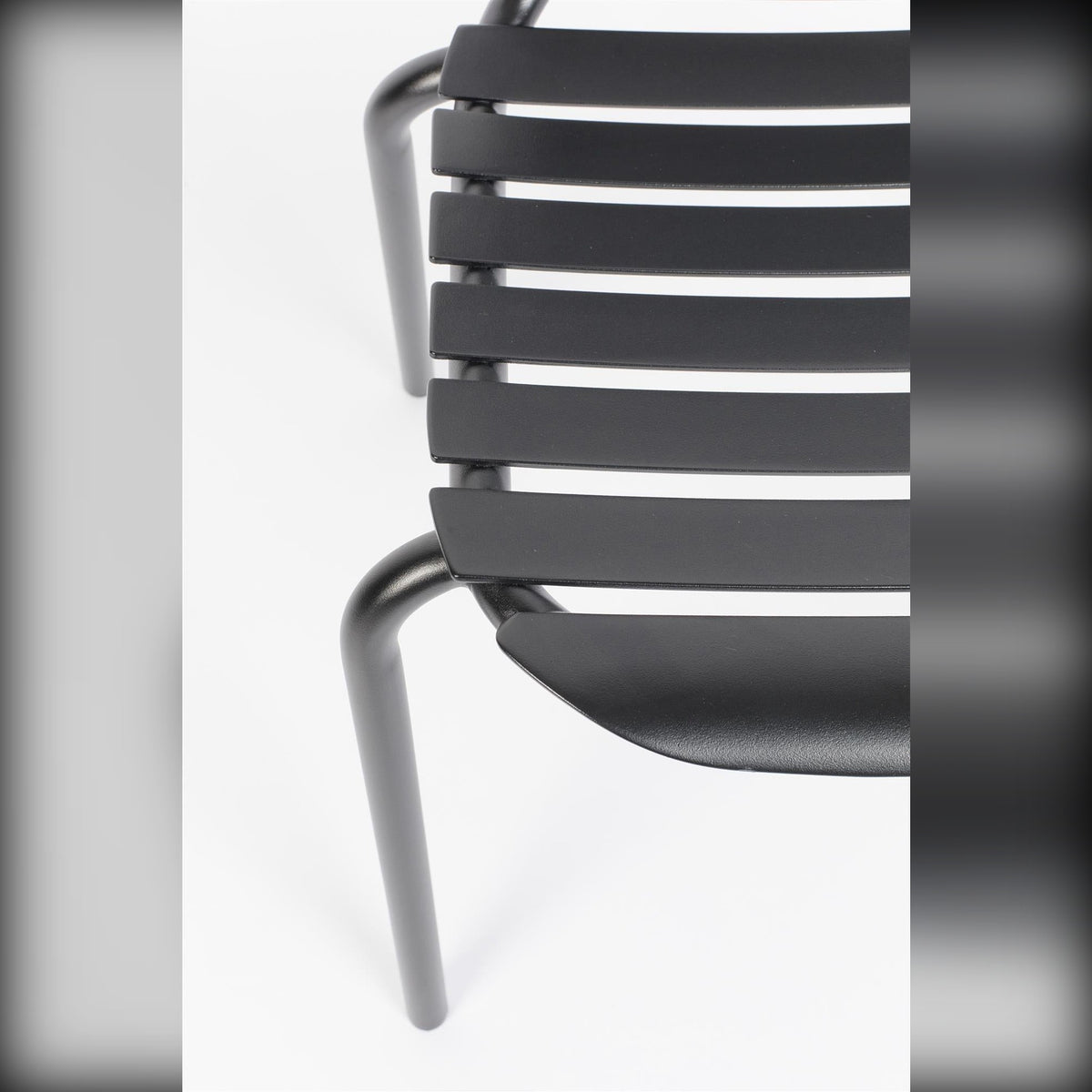 Garden Chair Vondel Black Domestica – Leg and Slats Close-up