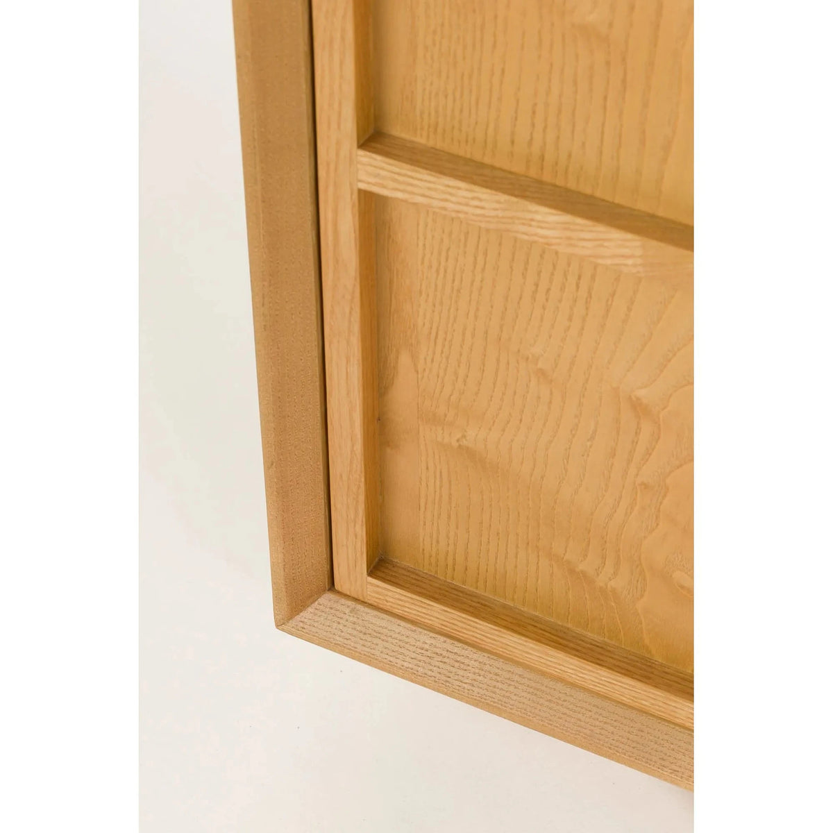Sideboard Raster High Domestica – Panel Edge Close-up