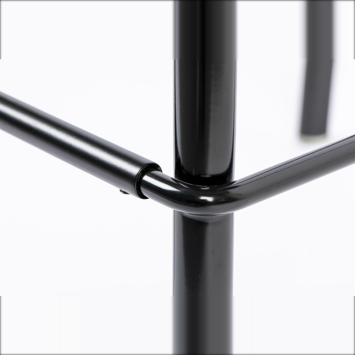Counter Stool Spike Natural Grey Domestica – Black Frame Joint Detail
