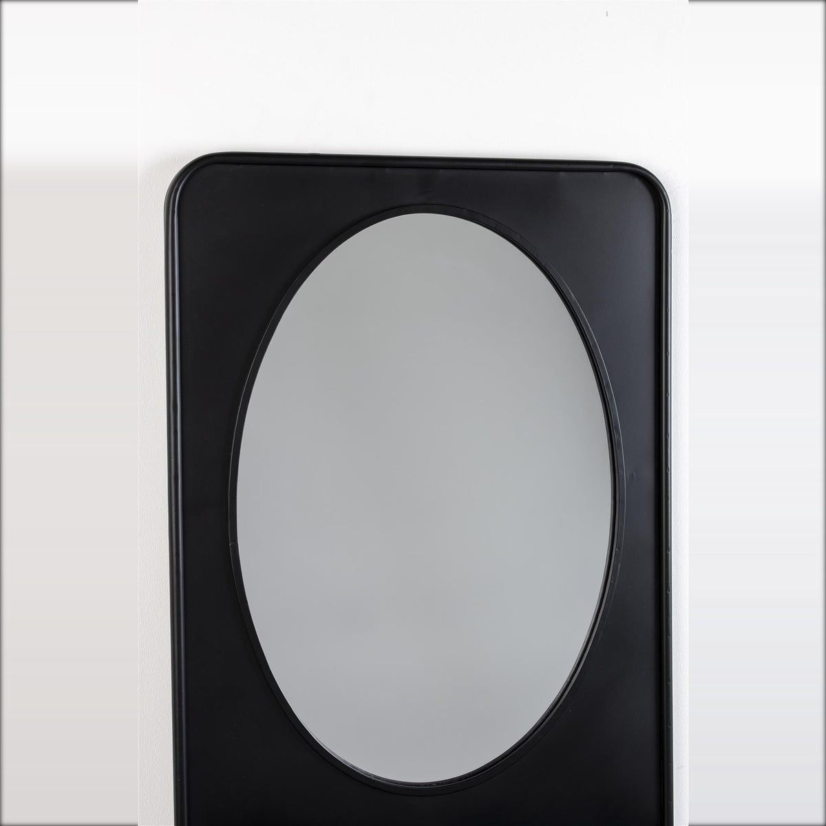 Mirror Shelf Pascal M Black Domestica – Angled Frame and Oval Mirror Close-up