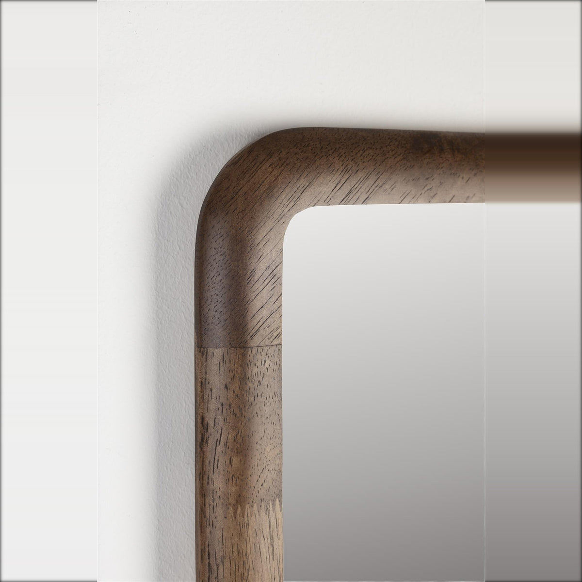 Mirror Nyko Rectangle M Domestica – Wooden Frame Top Corner Close-up