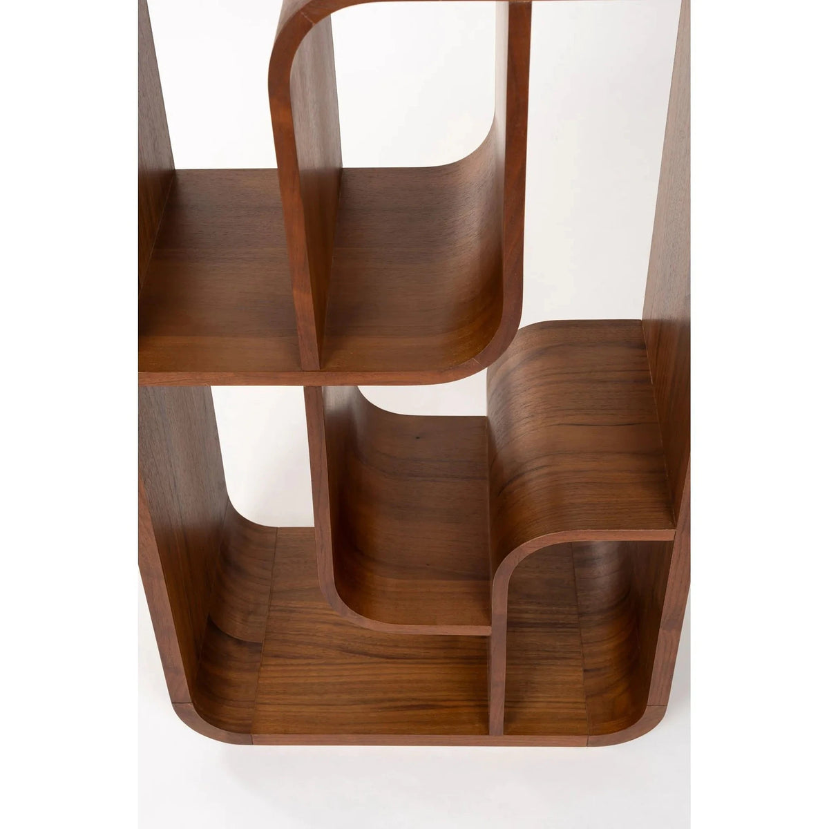 Cabinet Seven Walnut Domestica – Interlocking Curved Shelves Close-up