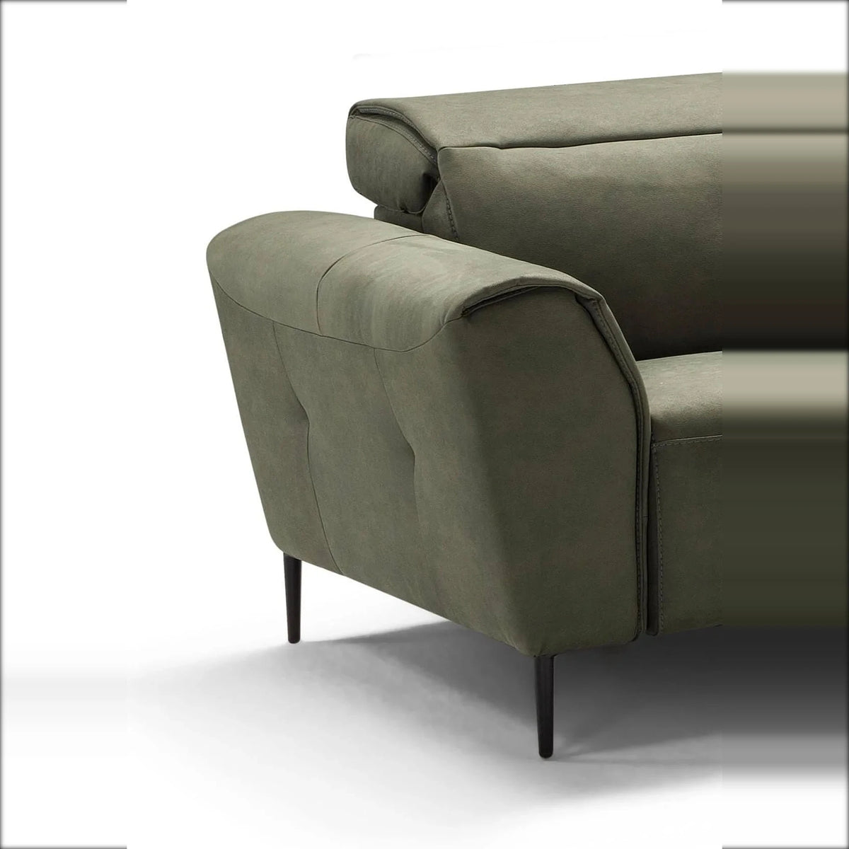 Divano Charles 3P Grande Olive Domestica – Lifestyle View 4