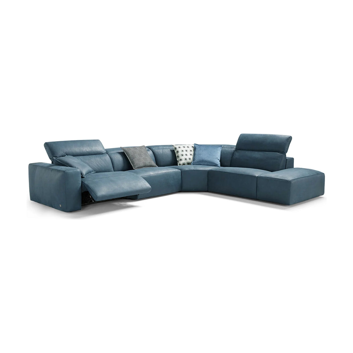 Beverly Domestica – Corner Configuration with Recliner and Raised Headrests, Three Quarter View on White