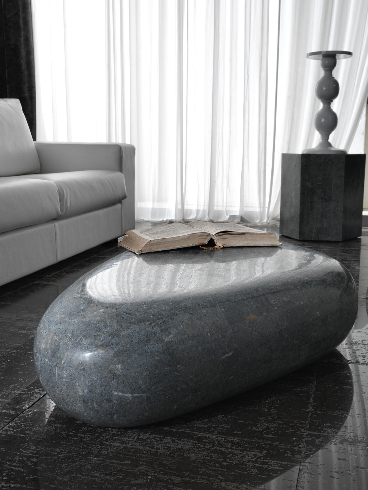 Coffee Table Sasso Big Fossil Stone Grey Domestica – Lifestyle