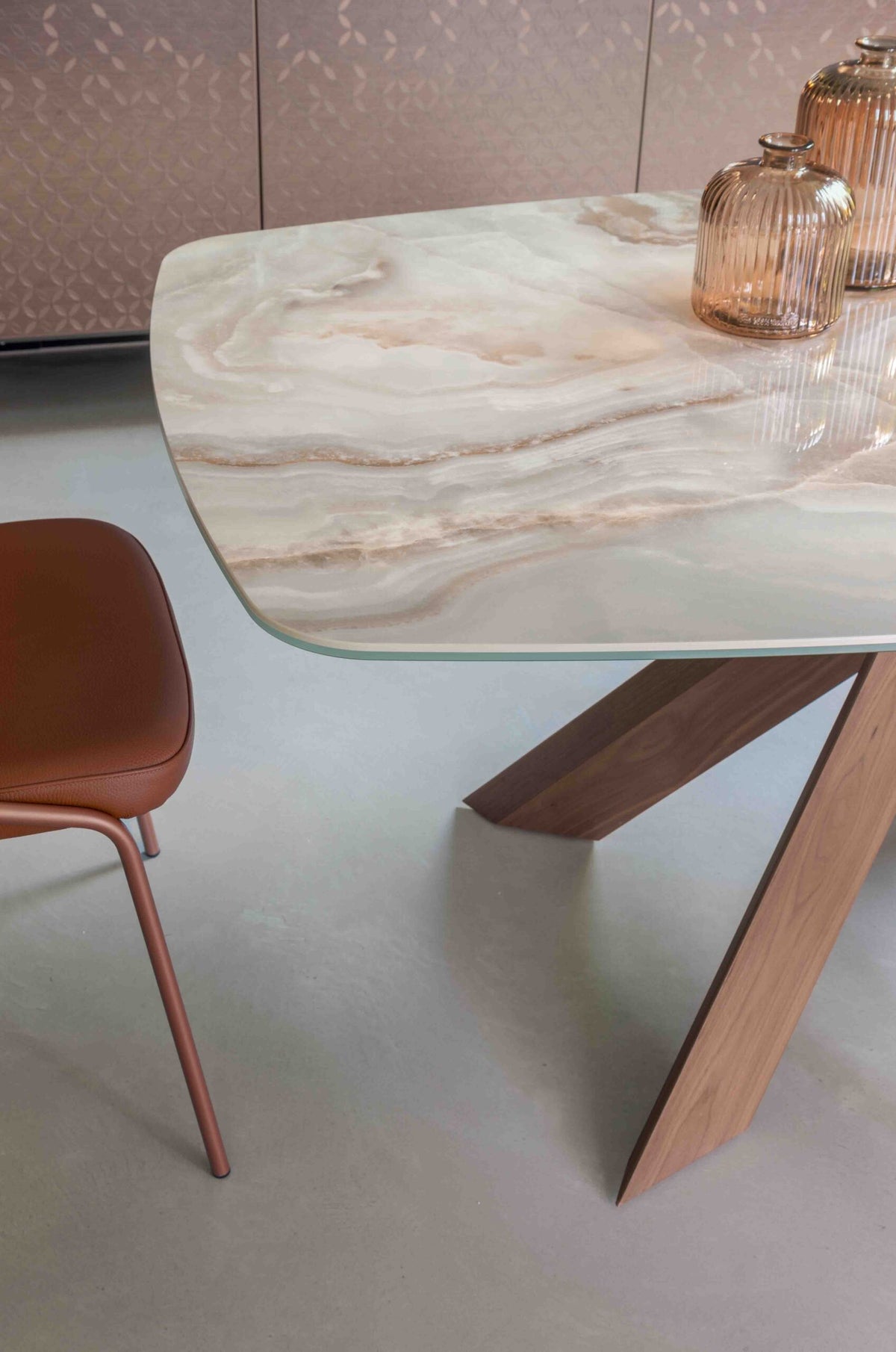 Dining Table Moa Compar – view 2
