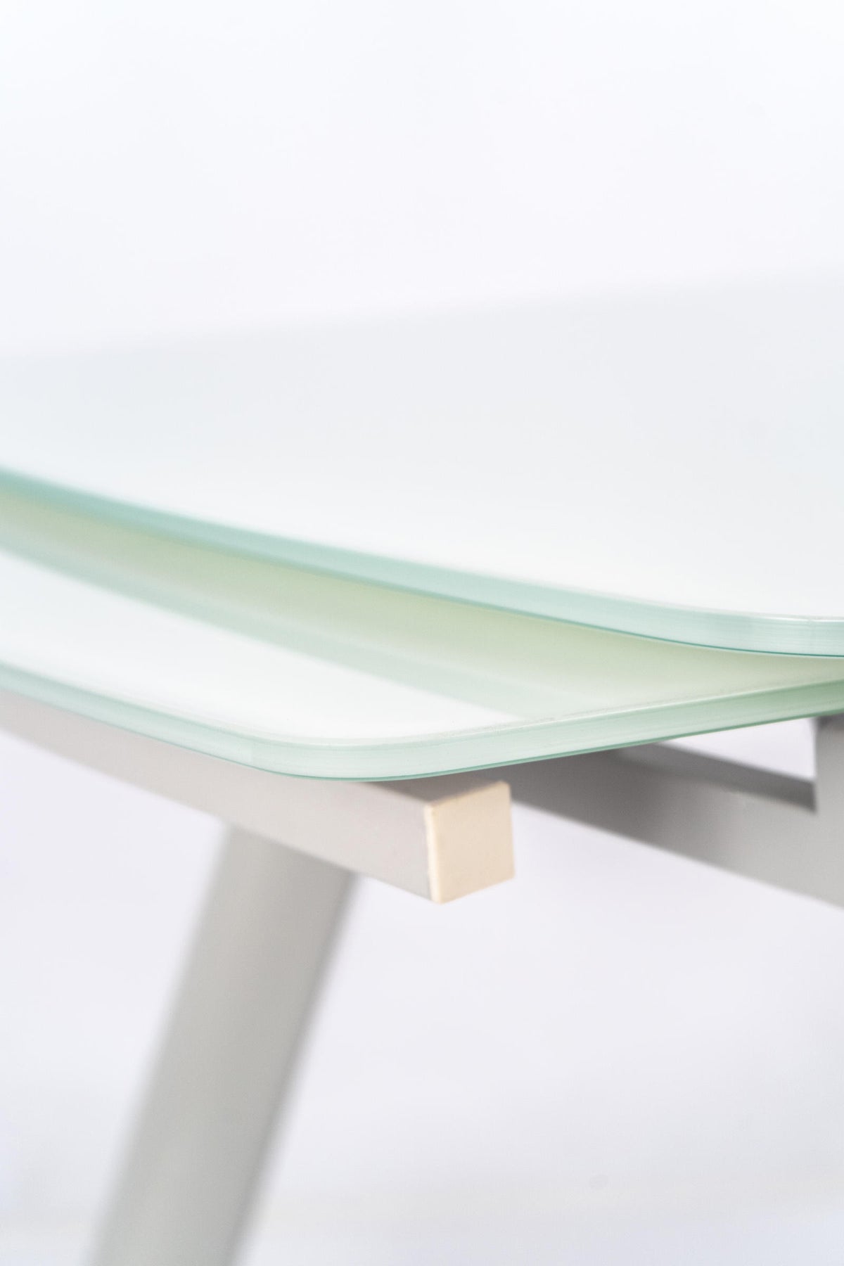 Extendable Dining Table Phil 140-210 cm Extra White Glass Domestica – Lifestyle