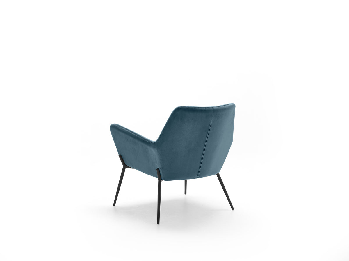 Armchair Gin Velvet Blue Domestica – Product View on White