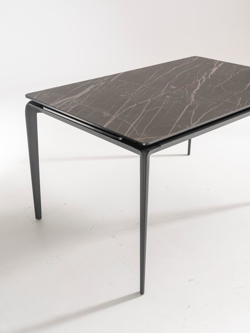 Extendable Dining Table Rail 140-200 cm Black Portoro / Anthracite Domestica – Lifestyle
