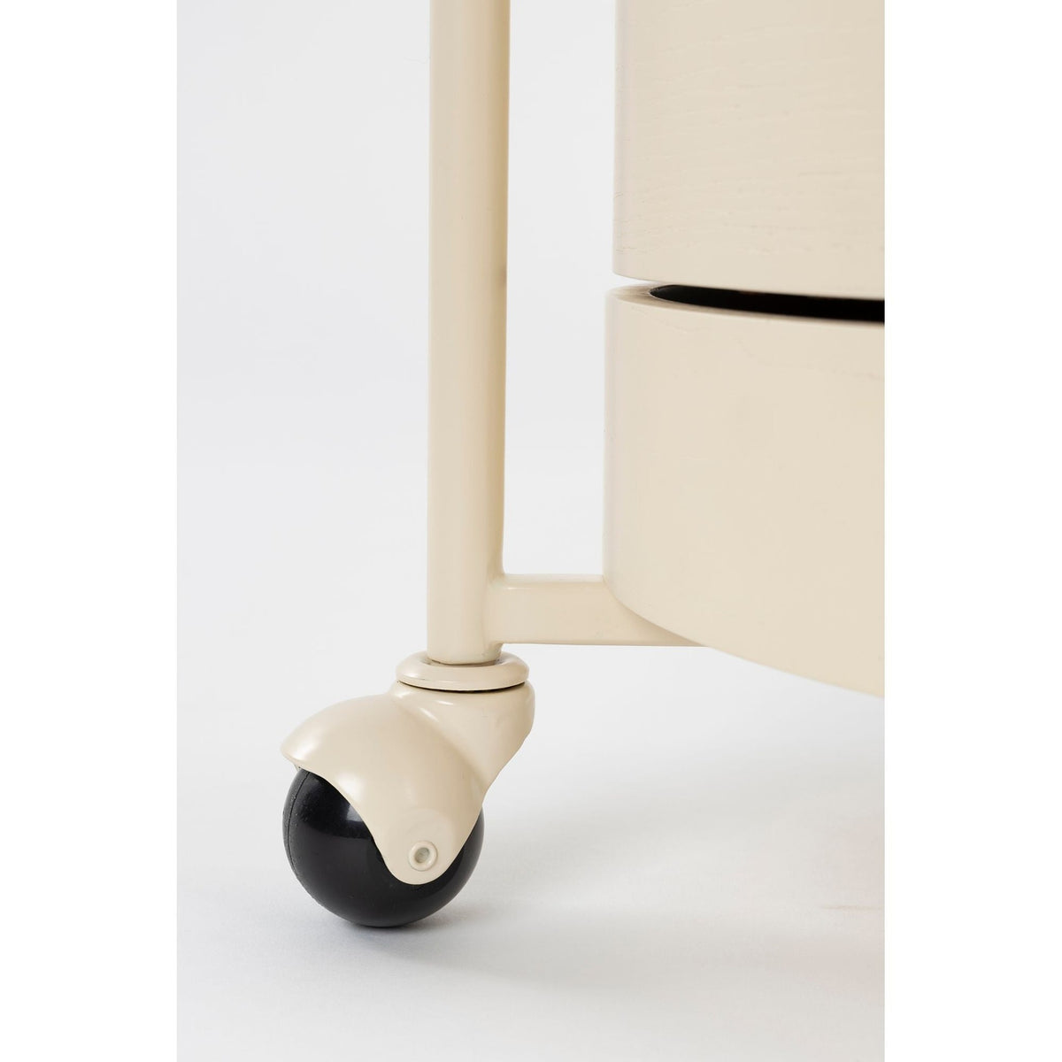 Trolley Wim Beige Domestica – Black Castor Wheel Detail
