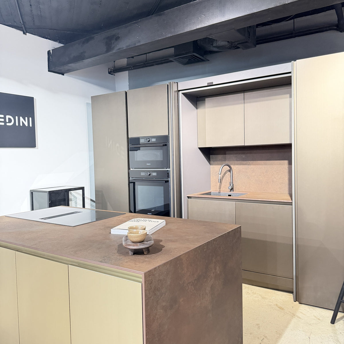 Arkè Gola Kitchen Domestica – Showroom Model – Island Waterfall Worktop