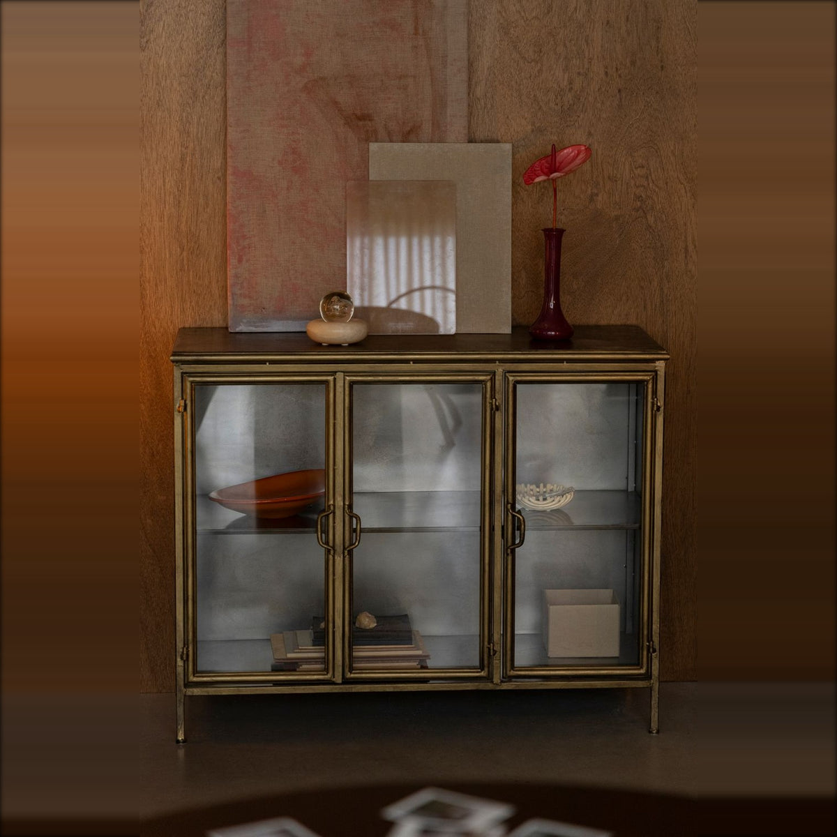 Sideboard Gertlush Gold Domestica – Lifestyle – Styled with Vases and Books