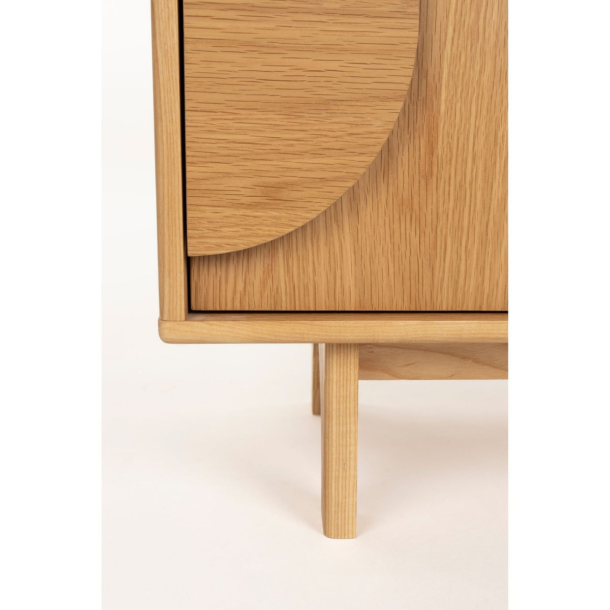 Sideboard Groove 3 Doors Natural Oak Domestica – Half-Moon Door Panel and Leg Close-up