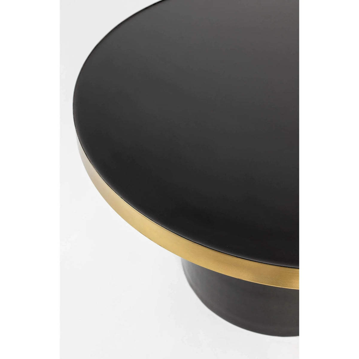 Coffee Table Glam Black Domestica – Tabletop and Gold Rim Close-up