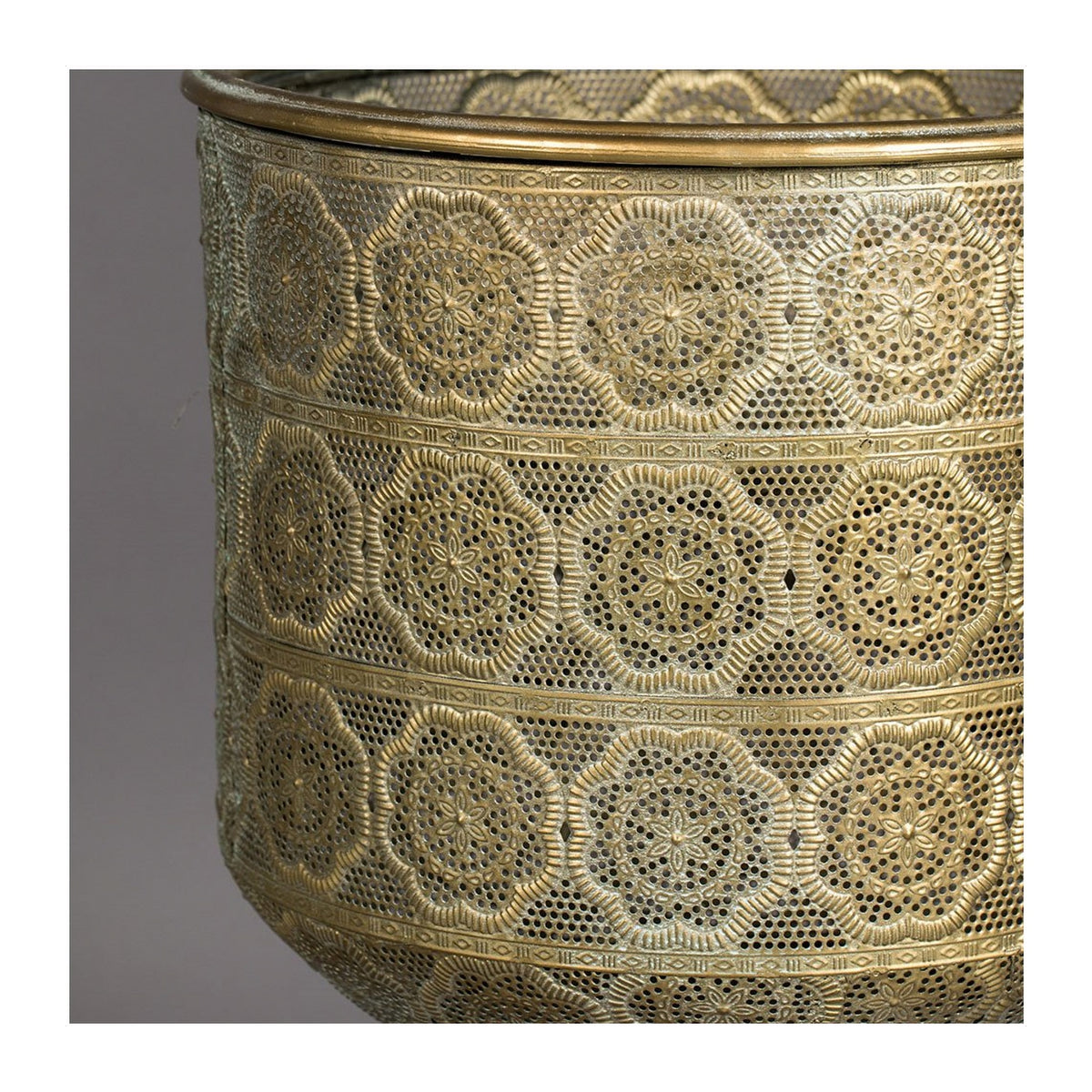 Plant Stand Botanique L Domestica – Embossed Geometric Pattern Close-up
