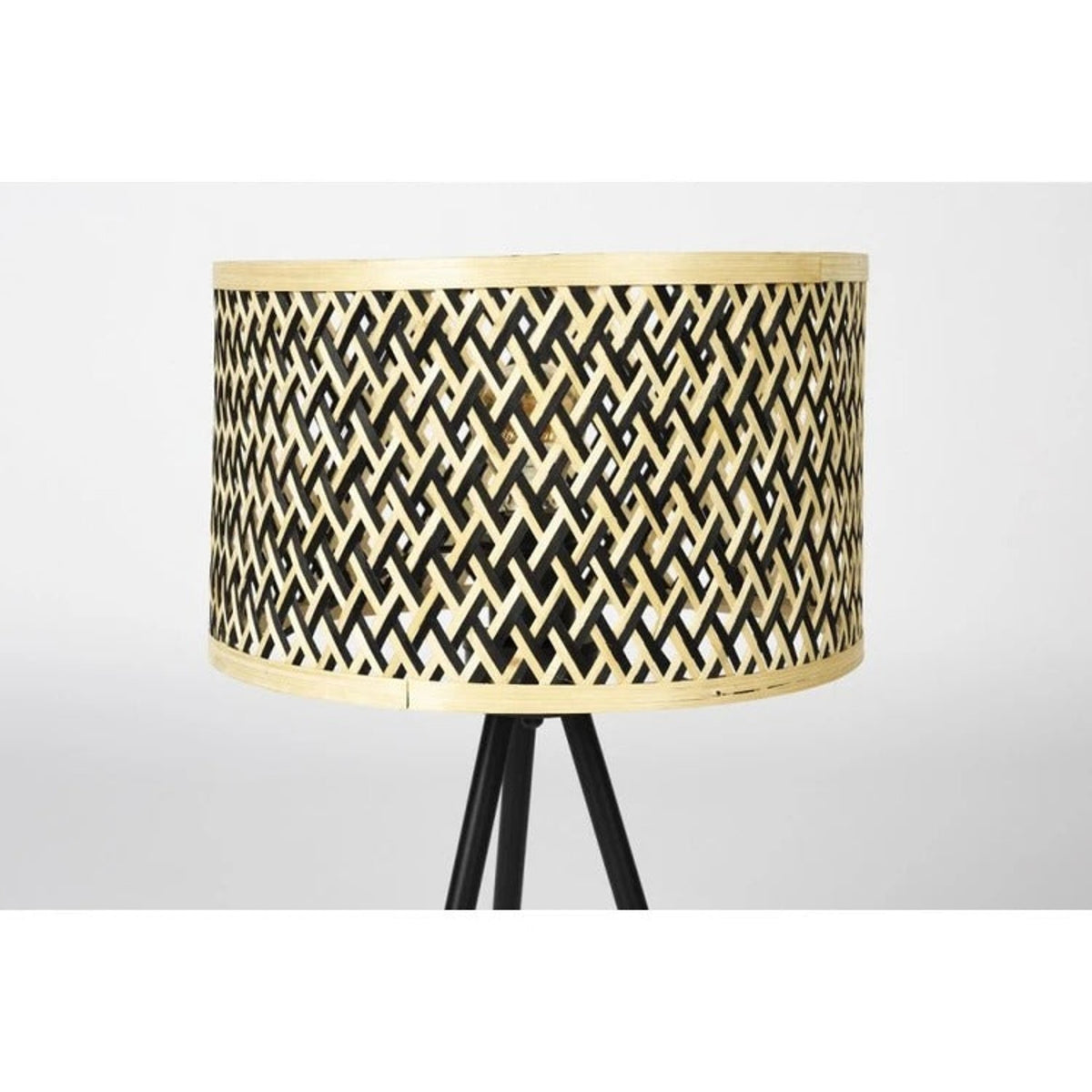 Table Lamp Isla Natural Black Domestica – Woven Shade Close-up