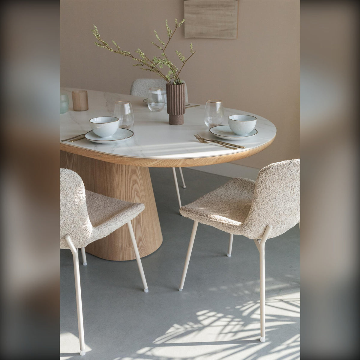Dining Table Almira Oval Walnut Domestica – Lifestyle – Table Set for Dinner with Upholstered Chairs
