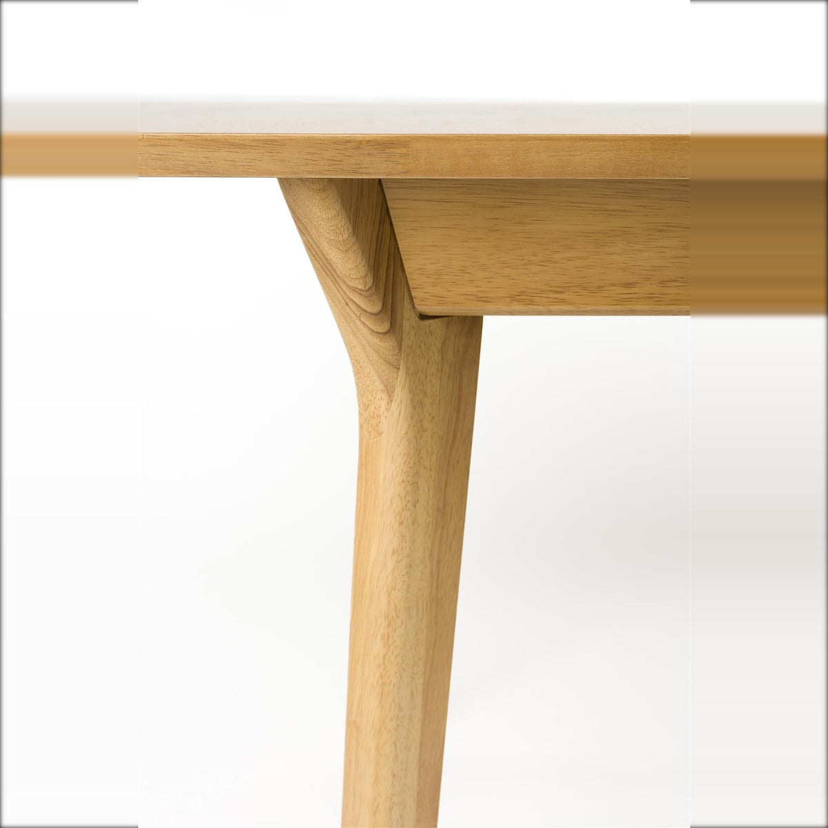 Dining Table Ellen Natural Domestica – Corner and Leg Detail