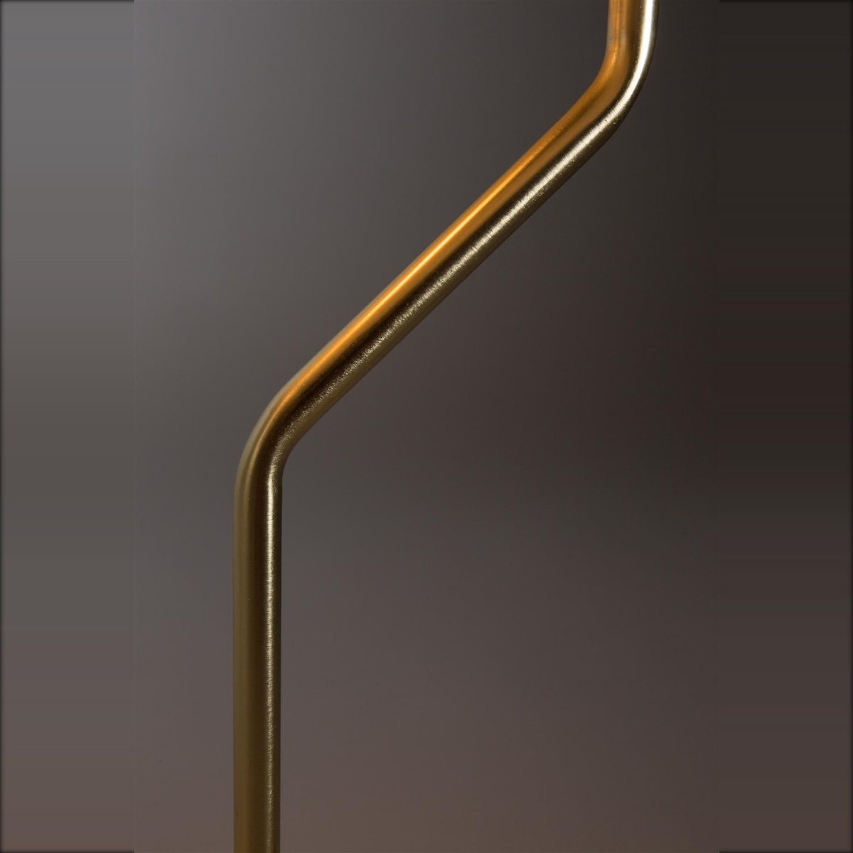 Floor Lamp Eclipse Brass Domestica – Bent Stem Detail