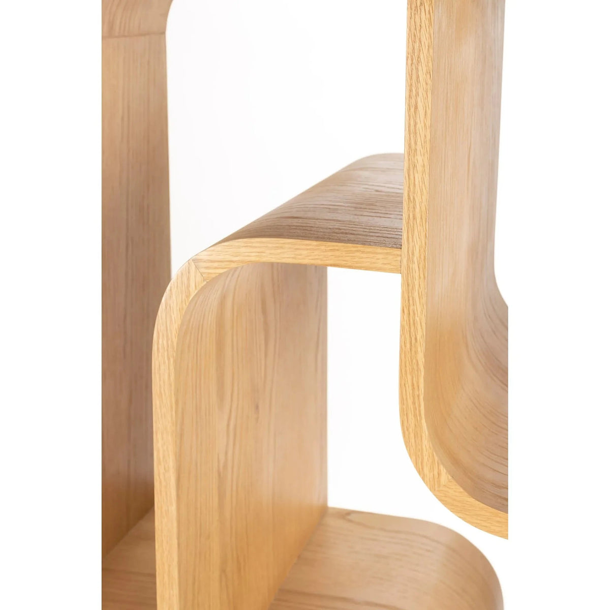 Cabinet Seven Natural Oak Domestica – Curved Shelf Edge Close-up