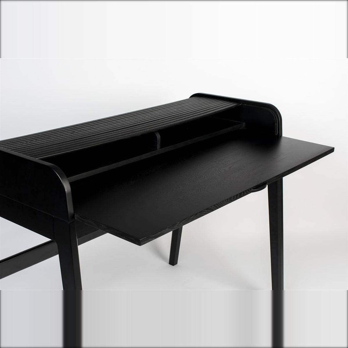 Desk Table Barbier Black Domestica – Extended Desktop Detail