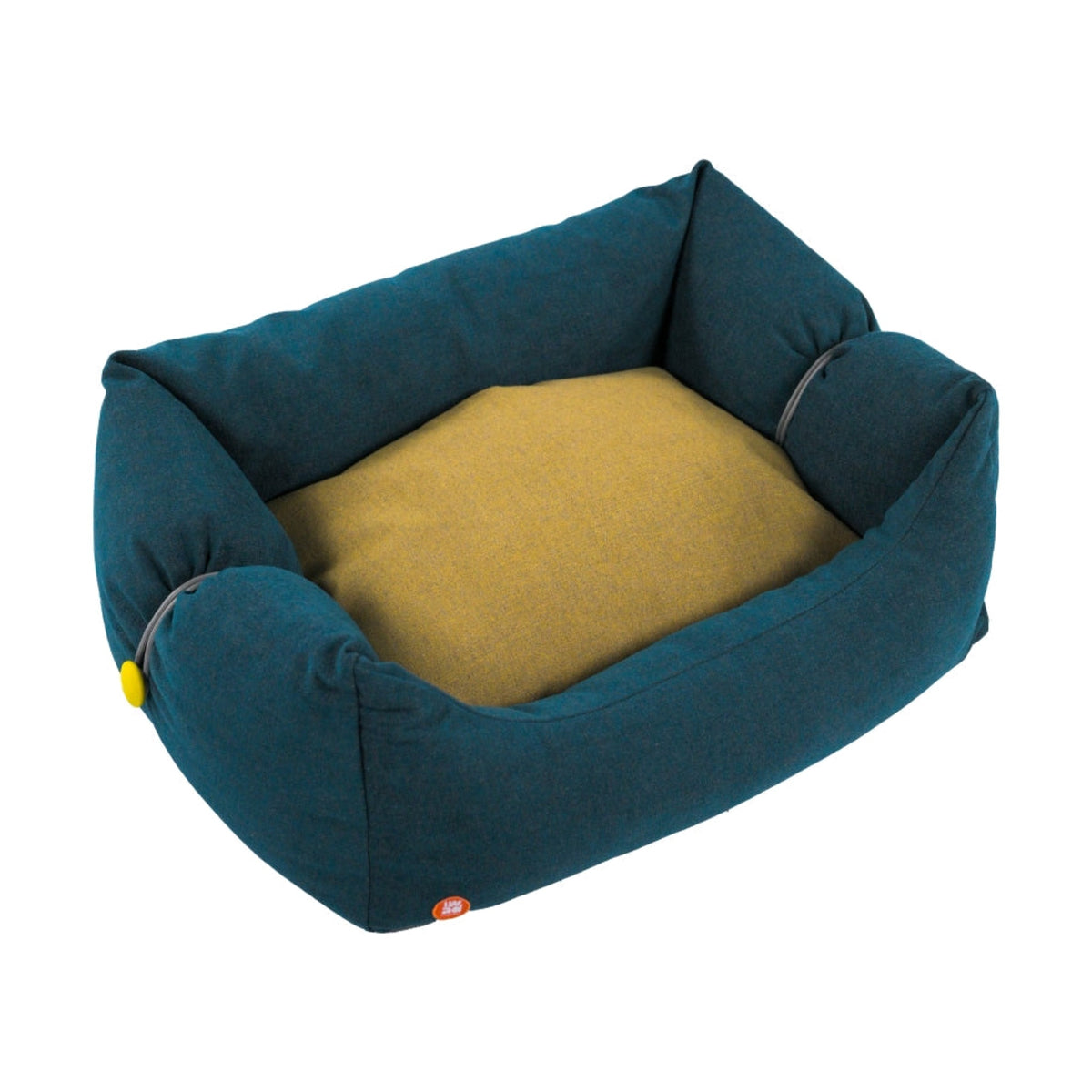 Pongo Pet Bed Egoitaliano Domestica – Studio Shot on White, View 3