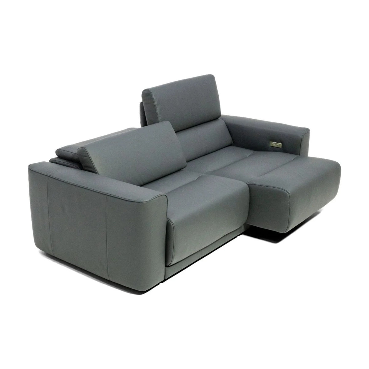 Ethos Domestica – Chaise Configuration with Headrest Raised, Three Quarter View