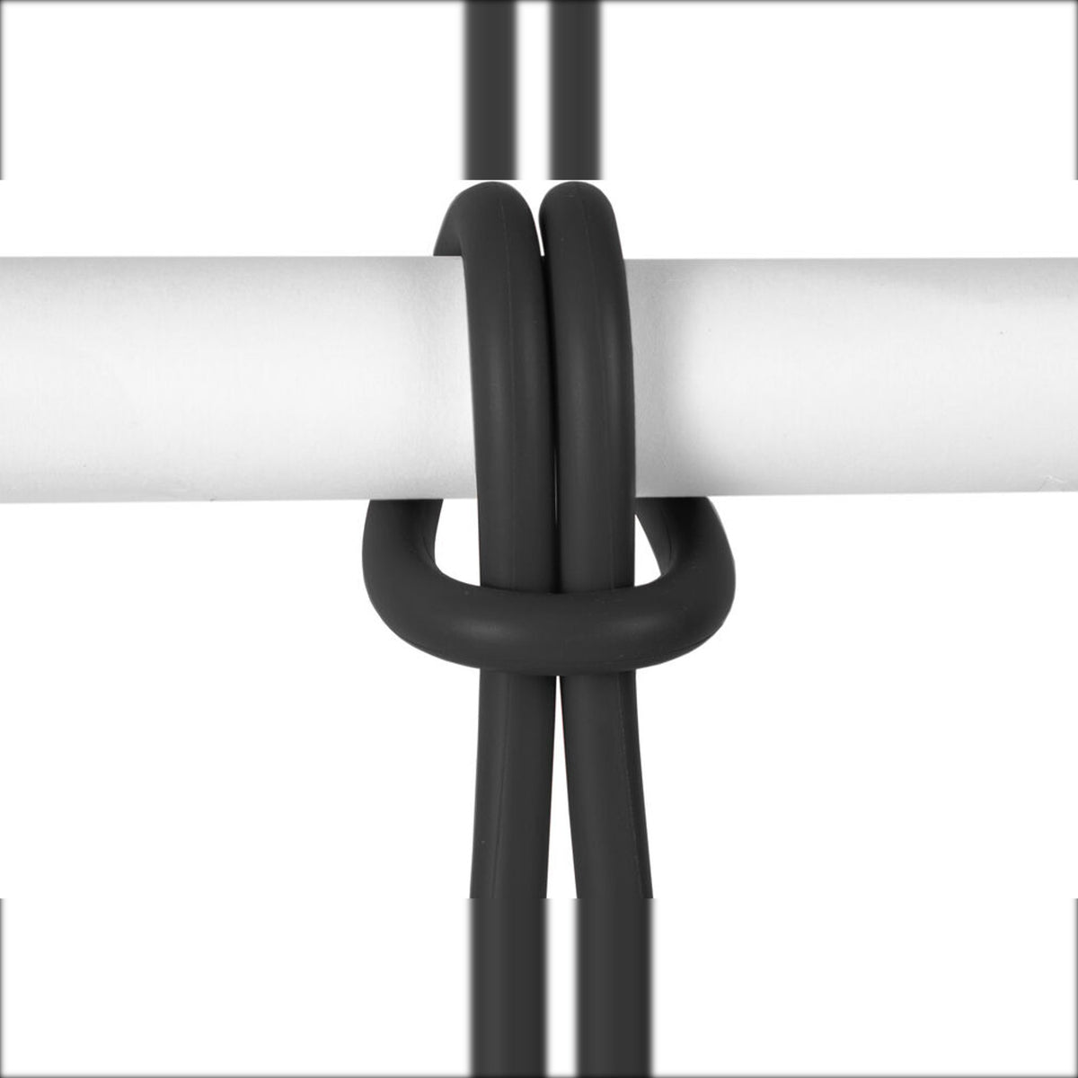 Bolleke Anthracite Domestica – Strap Looped Around a Bar Close-up