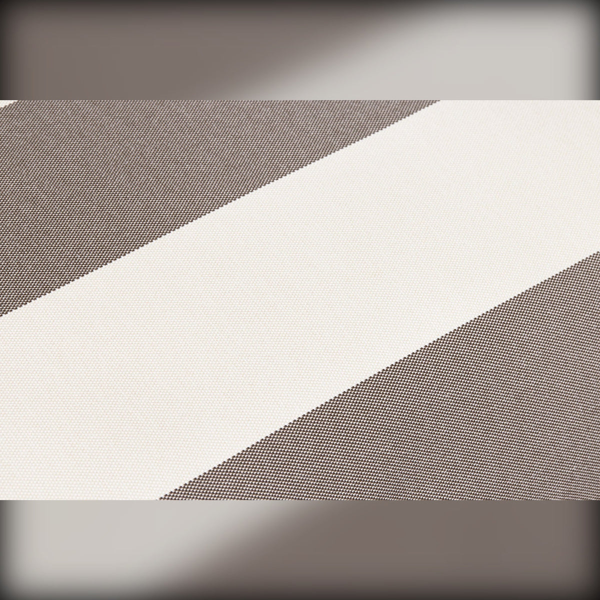 Bonbaron Outdoor Stripe Cacao Domestica – Striped Fabric Close-up